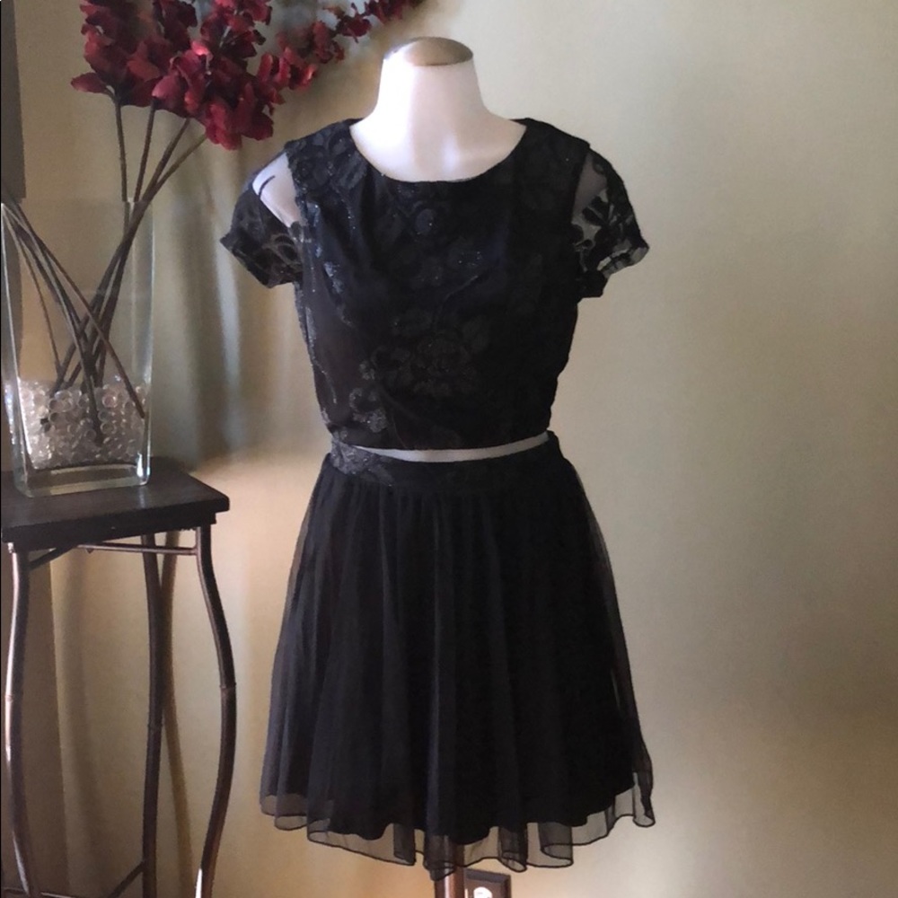 Winter formal /Homecoming dress size 5